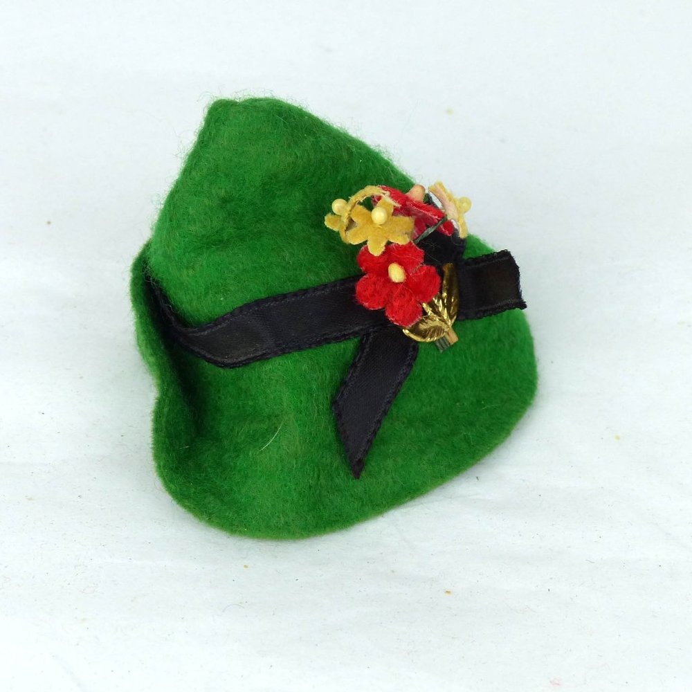 Madame Alexander Green Felt Hat 549 Switzerland 8" Doll International Series